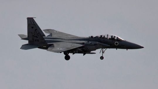 An Israeli Air Force F-15 Strike Eagle on maneuver in southern Israel 060424 CREDIT UPI Alamy Live News 