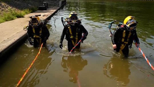 Ex Submerged Shield involved real-life tasks, including inspecting underwater infrastructure
