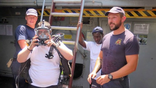 Bahrain4All with HMS Ledbury's diving equipment
