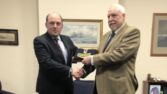Ben Wallace hands medal over to Joe Ousalice 220120 CREDIT BFBS/LIBERTY