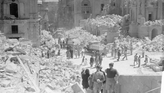 Bomb_Damage_in_Valletta,_Malta,_1_May_1942._ CREDIT Crown Copyright.jpg	