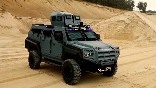 Canadian built Senator APC being donated to Ukraine 20012023 CREDIT Roshel Defence Solutions