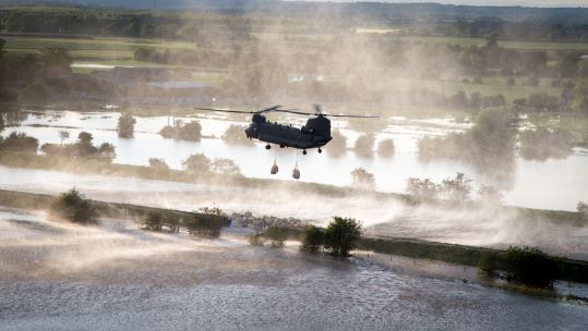 Chinook helicopter deployed to help with the flooding in Wainfleet, Lincolnshire (Picture: MOD).