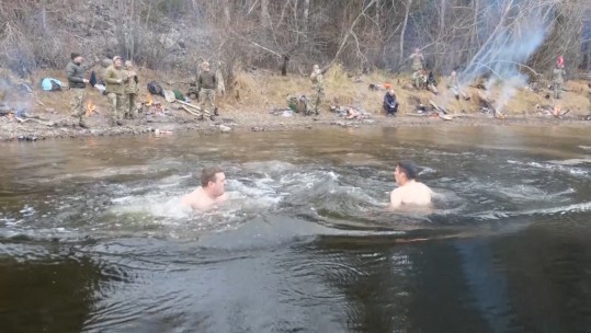 Cold water training fire Trident Juncture