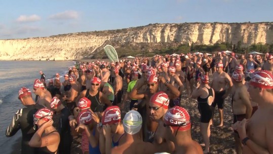 Hundreds Gather At Episkopi For &#039;Bay To Bay&#039; Swim