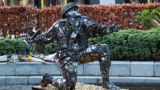 D-Day Soldiers of Sacrifice Statue (Picture: The D-Day Story museum).