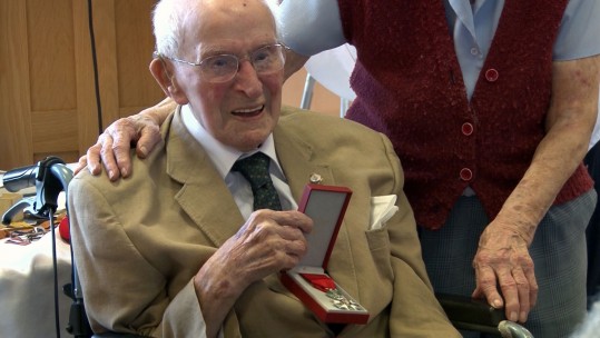 101-Year-Old D-Day Veteran Receives Legion D&#039;Honneur