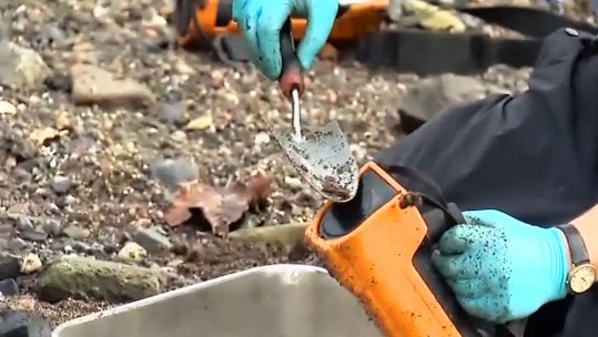 MOD Agrees to Clear Radioactive Materials From Dalgety Bay