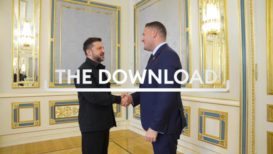 Streeting and Zelensky shake hands