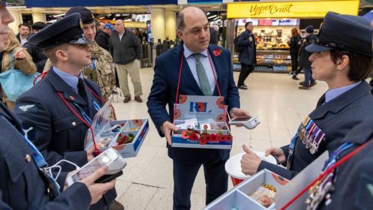 Defence Secretary Ben Wallace joined service personnel at Waterloo station this morning to sell poppies for the appeal on London Poppy Day.