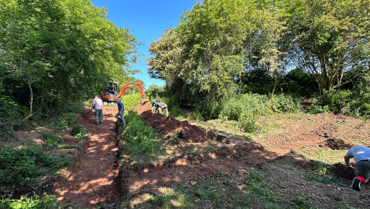 Dig to Find Remains of a 19 Squadron Spitfire in Gloucestershire CREDIT Mr Dilip Sarkar