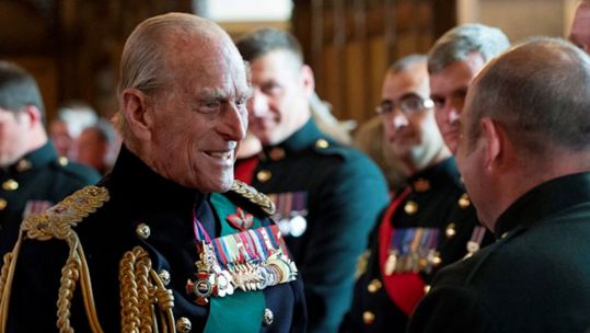 Duke of Edinburgh Meets Soldiers From The Highlanders, 4th Battalion the Royal Regiment of Scotland At Edinburgh Castle 030714 CREDIT MOD