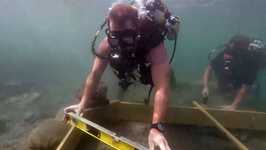 The Soldiers Who Keep The Paras And Royal Marines Running