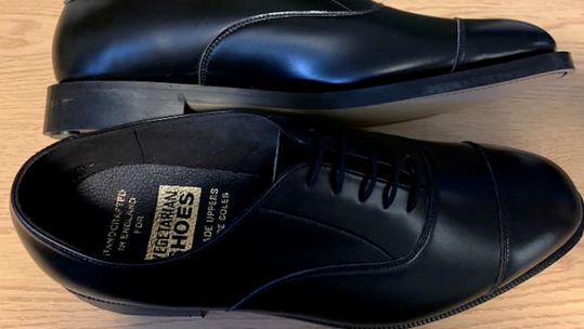Example of a vegetarian soldiers dress shoes 30012022 CREDIT MOD Vegan Vegetarian Network Facebook.jpg