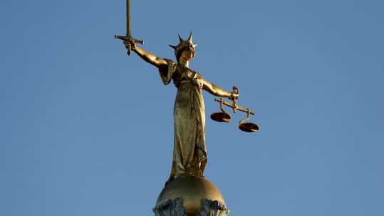 Old Bailey statue
