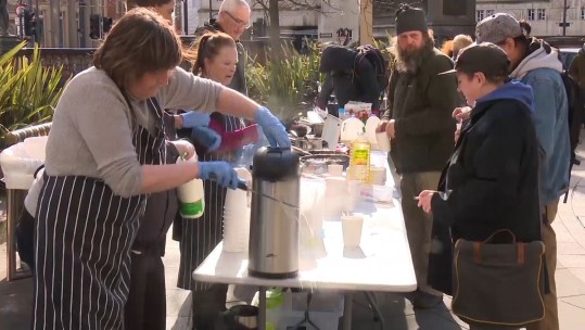 Veteran helps homeless and hungry