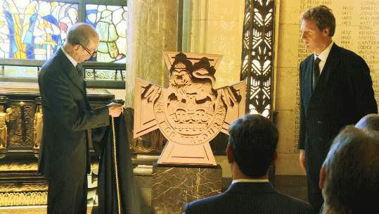 Freemasons-Victoria-Cross-Memoral-Stone