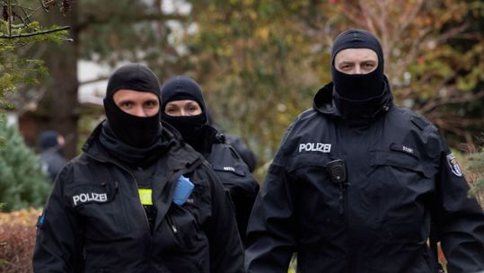Germany raid against so called Reich citizens Berlin 2M0M459 071222 CREDIT dpa picture alliance, Alamy Stock Photo