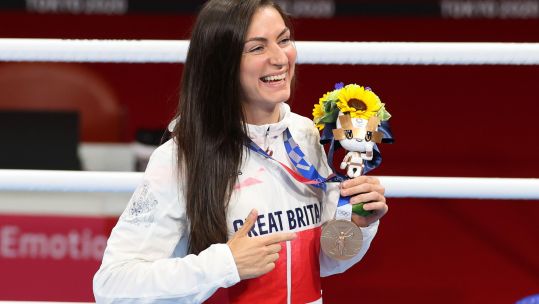 Gunner Karriss Artingstall Bronze Medal Women's Feather (54-57kg) Medal Ceremony Tokyo 2020 Olympic Games Kokugikan Arena 030821 CREDIT Yutaka AFLO SPORT Alamy Live News.jpg