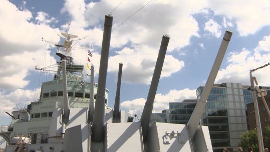 Guns of HMS Belfast.
