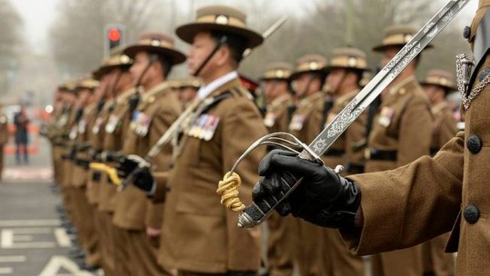 Soldiers of 10 THE QUEEN’S OWN GURKHA LOGISTIC REGIMENT Soldiers of 10 THE QUEEN’S OWN GURKHA LOGISTIC REGIMENT
