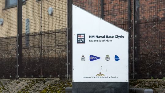 HM Naval Base Clyde Faslane South Gate sign 140317 Image ID HTX28D CREDIT Kay Roxby, Alamy Stock Photo