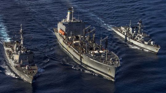 HMS Argyll with USS McCampbell and USNS Henry J Kaiser in South China Sea