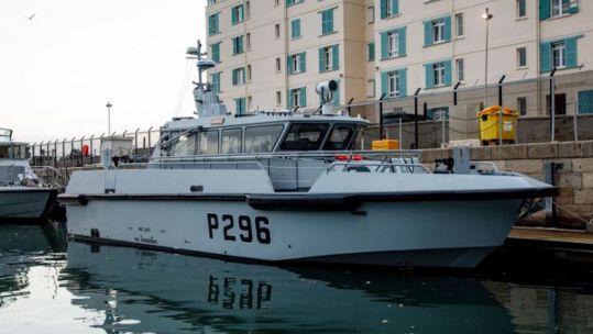 HMS Dagger arrives in Gibraltar 010422 CREDIT ROYAL NAVY