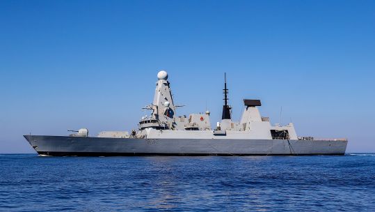 HMS Duncan arrives in the Gulf 280719 CREDIT MOD