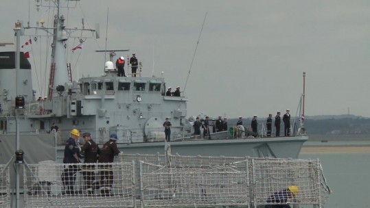 HMS Middleton returning to Portsmouth.