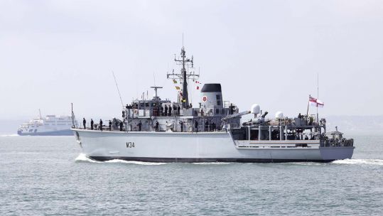 HMS Middleton departing Portsmouth and heading for the Gulf