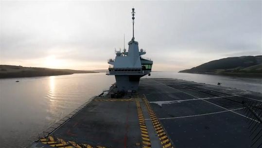 HMS Queen Elizabeth arrives Glenmallan Scotland 060223 2 CREDIT HMSQNLZ Twitter