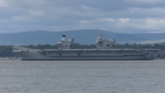 HMS Queen Elizabeth in Firth of Forth