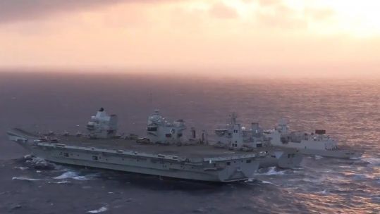 HMS Queen Elizabeth, RFA Tidespring and HNLMS Evertsen completing a Double Replenishment at Sea in the South China Sea