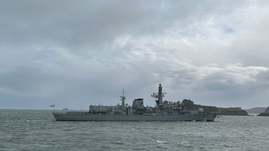 HMS Richmond sailing back into Plymouth after deployment to the Red Sea