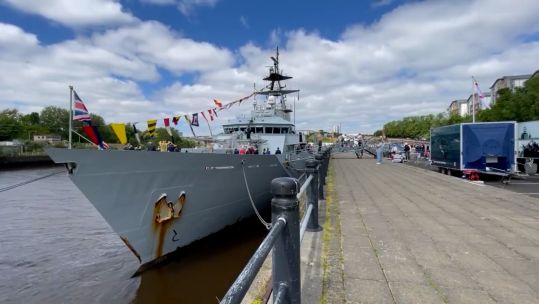 HMS Tyne conducts siren salute for jubilee 040622 CREDIT HMS Tyne Twitter.jpg 