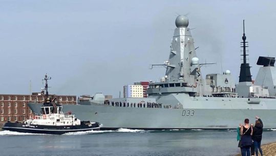 HMS dauntless has been deployed to the caribbean (Picture: Royal Navy).