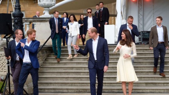 Duke and Duchess of Cambridge & Prince Harry Buckingham Palace. Credit @KensingtonRoyal Twitter