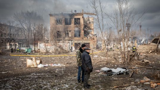Image ID 2J0TXE3 result of Russian military attack on residential area of the city of Dnipro Dnipropetrovsk 20032022 CREDIT Vojtěch Dárvík Máca,Alamy Stock Photo.jpg