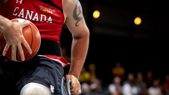 Image ID 2J57TMR Team Canada in action during wheelchair basketball at the Invictus Games The Hague 21042022 CREDIT Koen Van Weel,ANP,Alamy Stock Photo.jpg