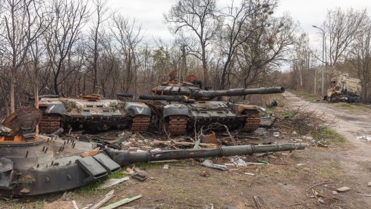 Image ID 2J5T7MG Destroyed, burned tanks and military equipment along the Zhytomyr highway in the vicinity of Kyiv 23042022 CREDIT Mykhailo Palinchak, Alamy Stock Photo.jpg