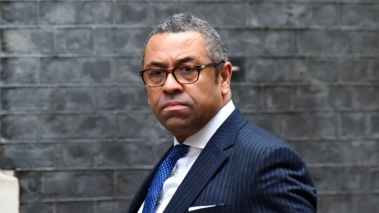 Foreign Secretary James Cleverly arrives at Downing Street for a Cabinet meeting (Picture: Martin Dalton/Alamy Stock Photo).