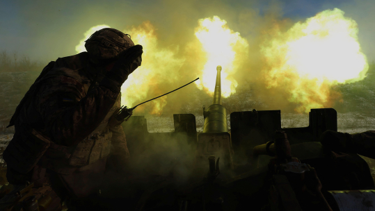 Ukrainian military fire an anti-aircraft weapon as Russia's attack on Ukraine continues, in Bakhmut Ukraine (Picture: Alamy).