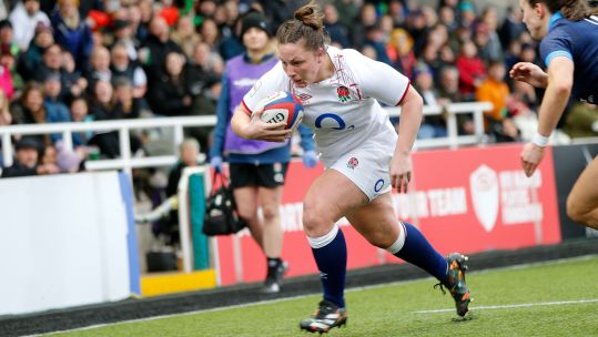 Image ID 2PH1REK Amy Cokayne scoring against Scotland Six Nations match 25032023 CREDIT MI News & Sport,Alamy Live News