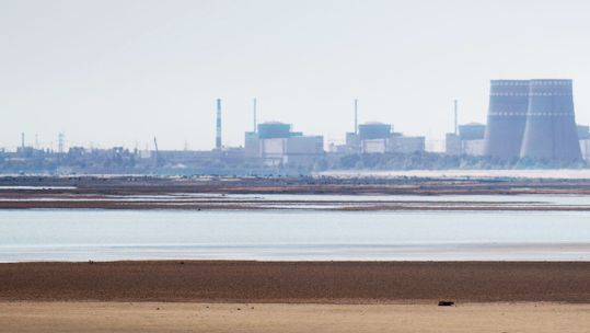 Landscape of dried up Kakhovka Reservoir in Zaporizhzhia region 06062023 CREDIT Alamy Stock.jpg