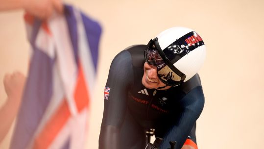 Image ID 2XYNEC3 Jaco van Gass celebrates winning the Men's C3 3000m Individual Pursuit during the Para Track Cycling at the the 2024 Summer Paralympic Games CREDIT PA Alamy Stock Photo EXP 23112024.jpg