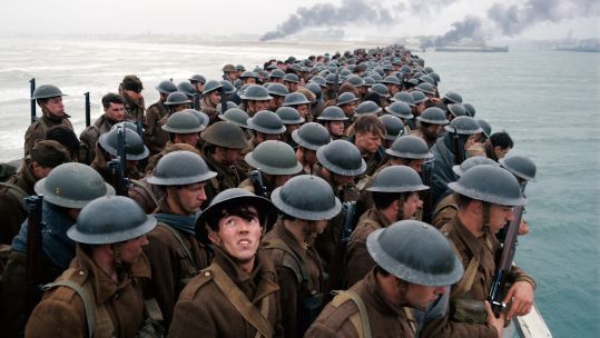 Image ID JM47YH a moment from the 2017 Christopher Nolan film Dunkirk NO REUSE CREDIT Everett Collection Inc Alamy Stock Photo