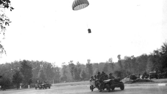 Image ID 2JJY3GP a supply canister to be collected by airborne forces with jeeps during Operation Market Garden CREDIT SuperStock Alamy Stock Photo EXP 231124