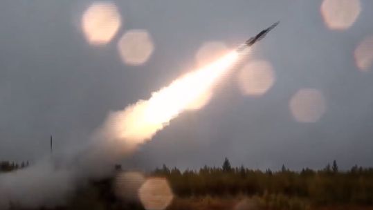 Investigating a missile strike CLEAN CREDIT RUSSIAN MOD.jpg