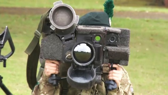2 Royal Irish Get to Grips With New Equipment